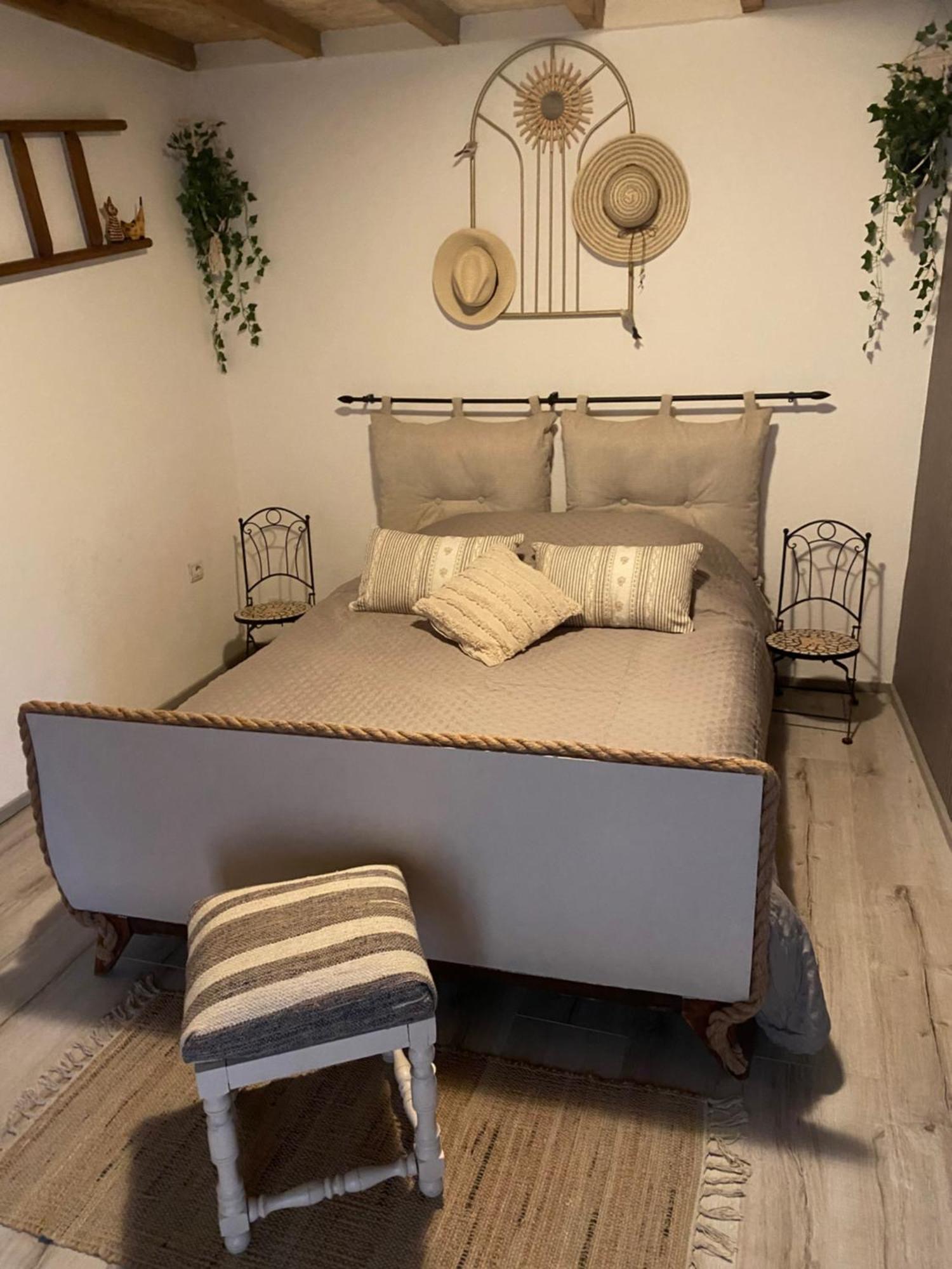 Maison De Village 5 Vacanciers Chez Nene Et Bibi Roquemaure  Buitenkant foto